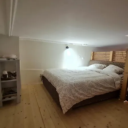 Le 9a Apartment